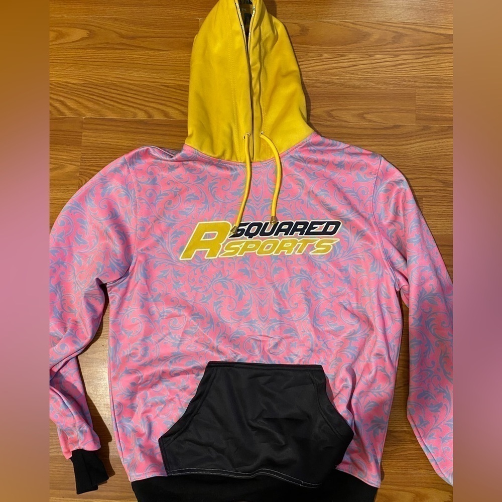 R Squared Sports Hoodie/Sweatshirt Small (GG)